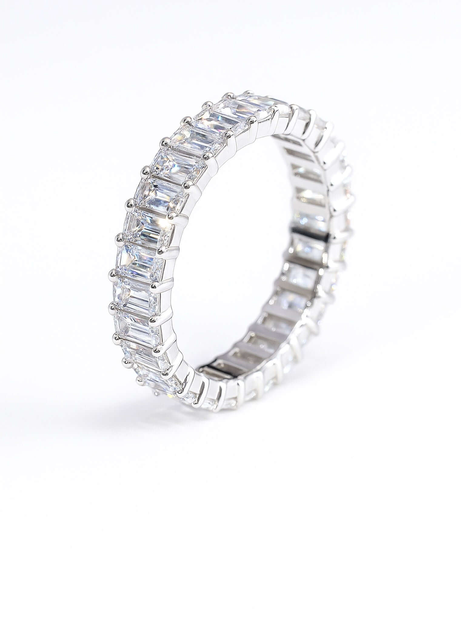 Moissanite Baguette Ring detail