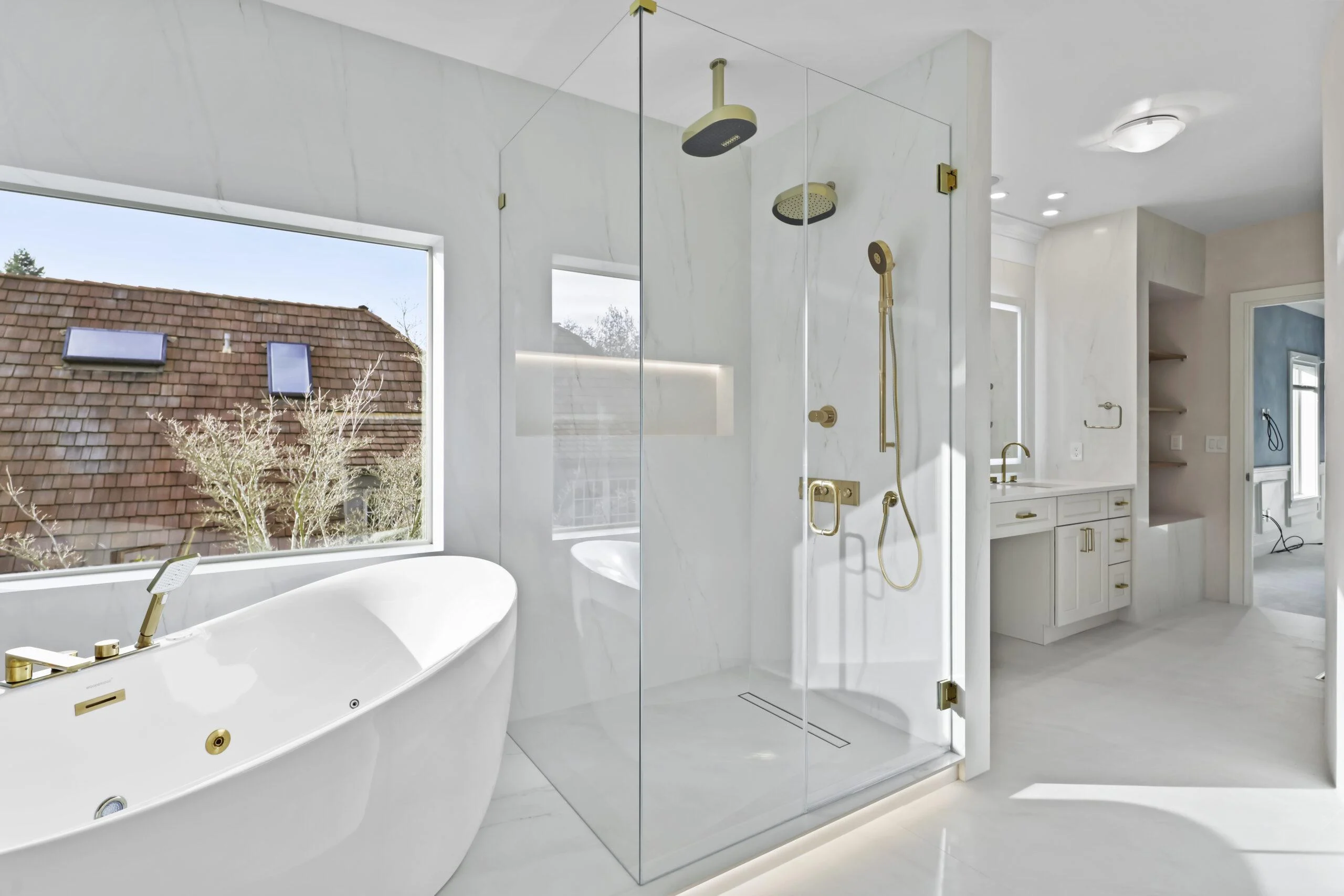 Luxury master bathroom remodel with porcelain slabs