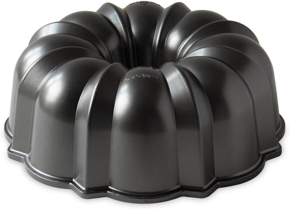 Cast aluminum Bundt pan