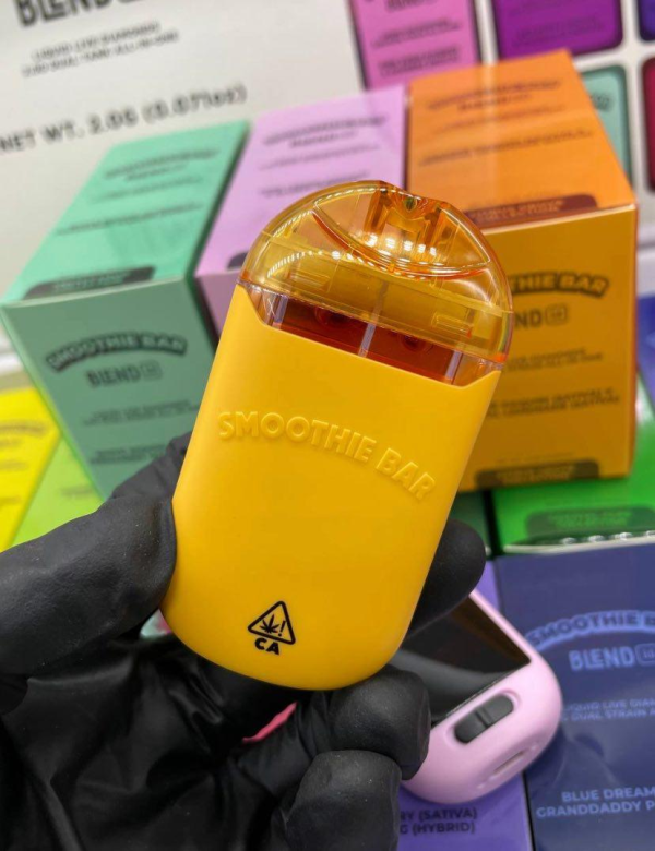 Smoothie Bar Blend 2G disposable THC vape UK