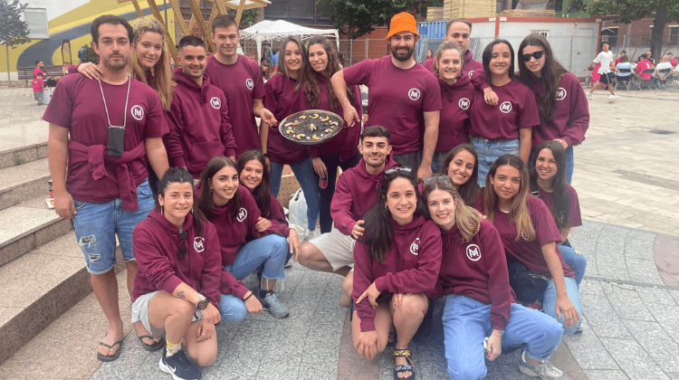 Sudaderas personalizadas para peñas y fiestas.
