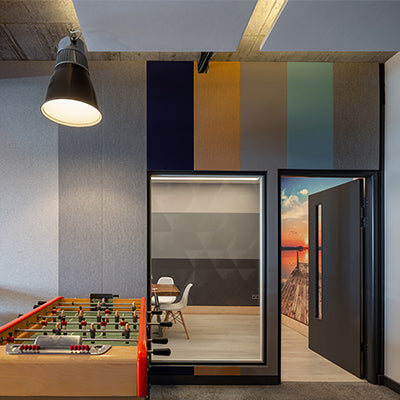 Fabric wall acoustic panels in a meeting room