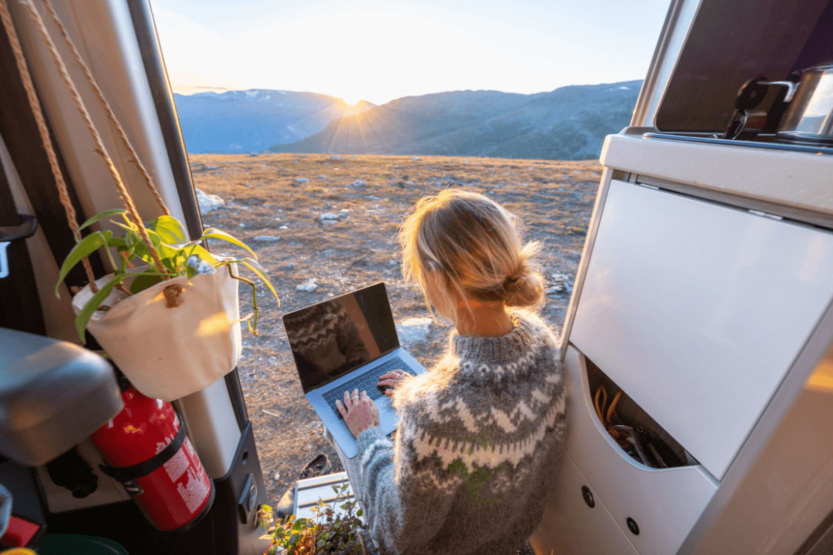 Freelancer and digital nomad automation workflow overview