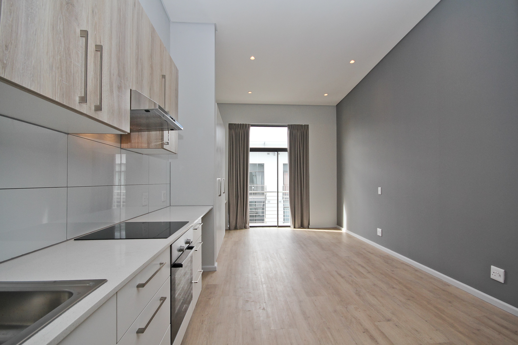 Modern studio apartment for rent in Woodstock Quarter, Cape Town
