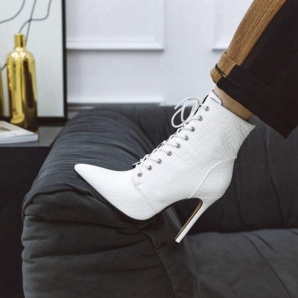 Bottine blanche talon aiguille