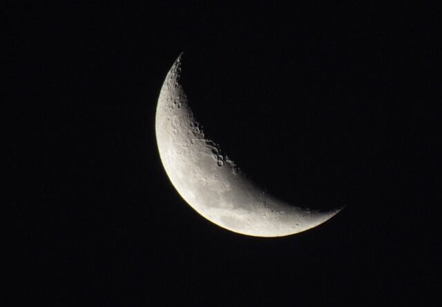 crescent moon meaning in spirituality