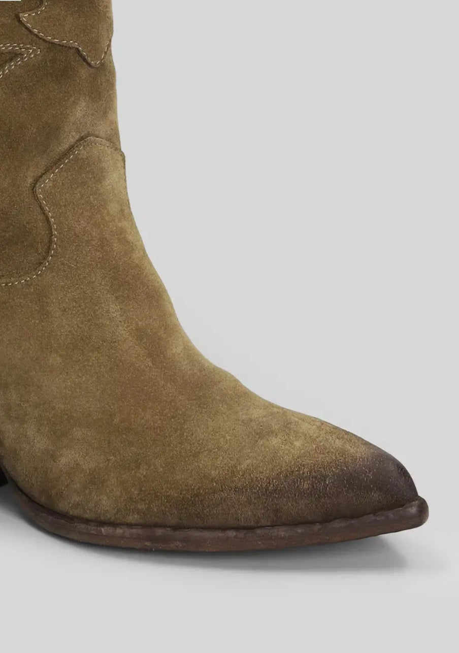 Texano con ricami in camoscio khaki - vista laterale stivale