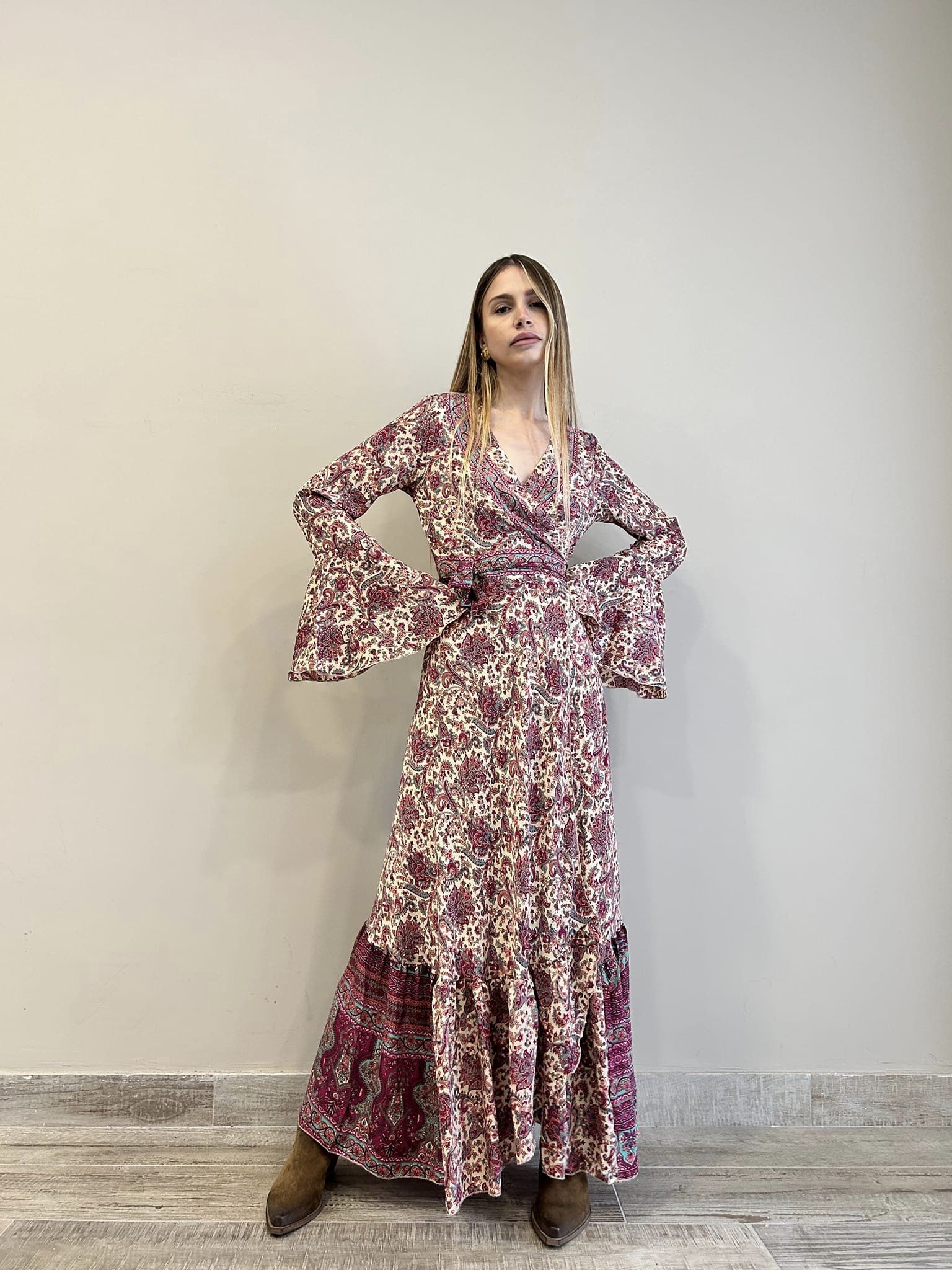 Abito kimono boho in seta Diamond Peach, tessuto moda boho chic
